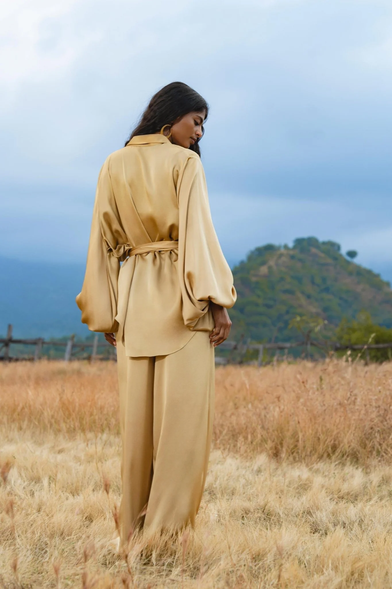 Apsara Pants Inka Gold – Pure Silk Flowy Pants - Image 9