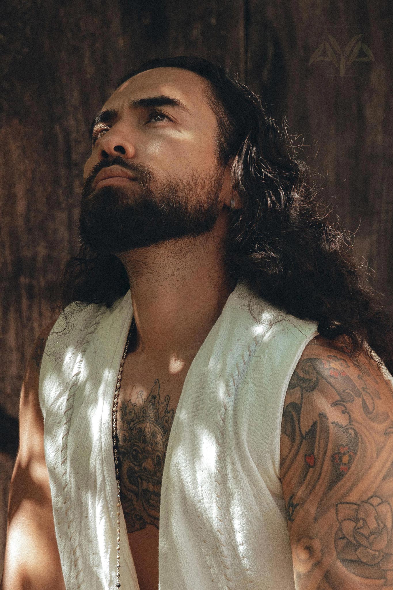 Off-White Hand Embroidered Vest for Men - Image 4