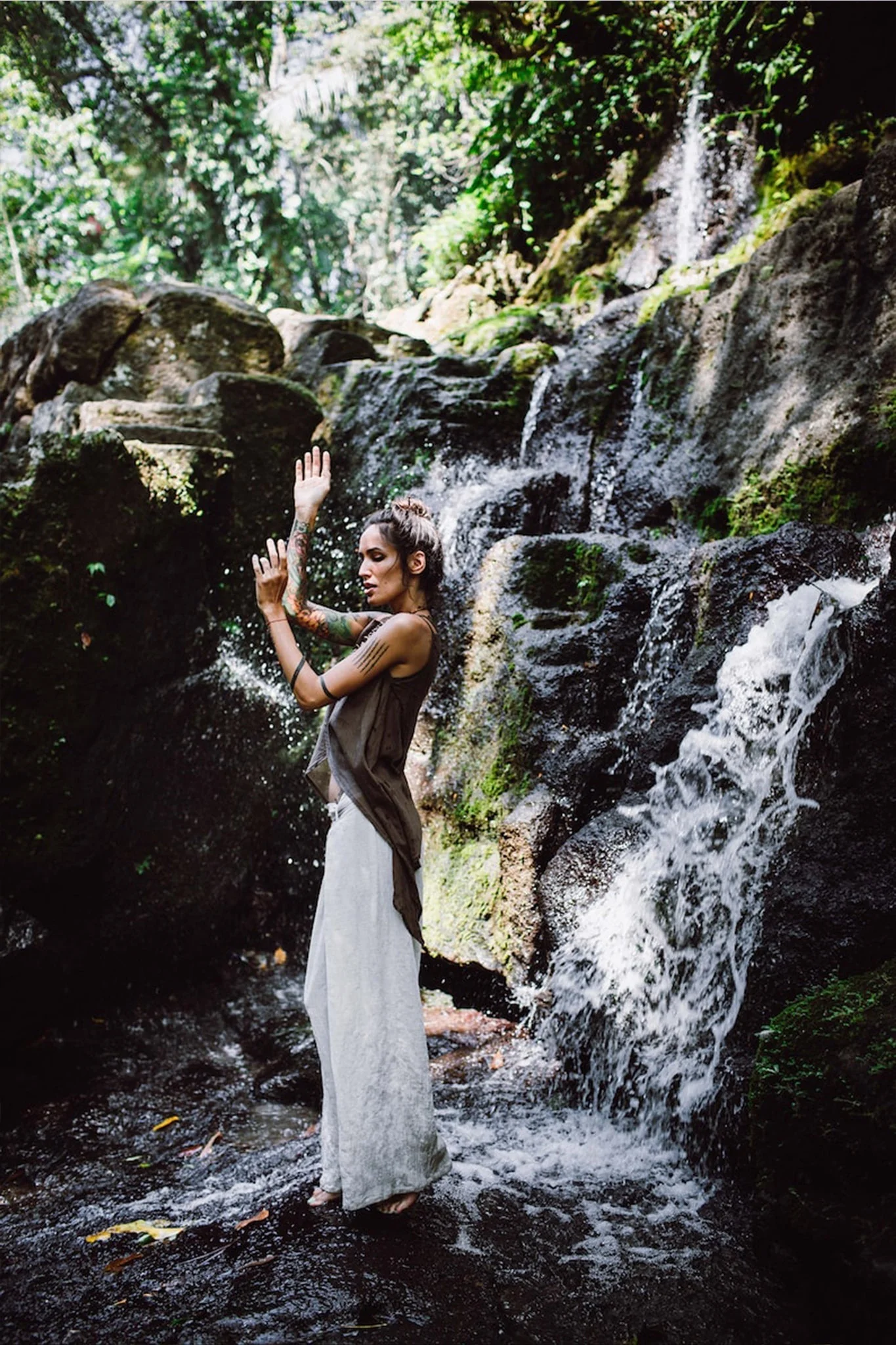 Off-White Linen Boho Pants with High Slit - Image 8