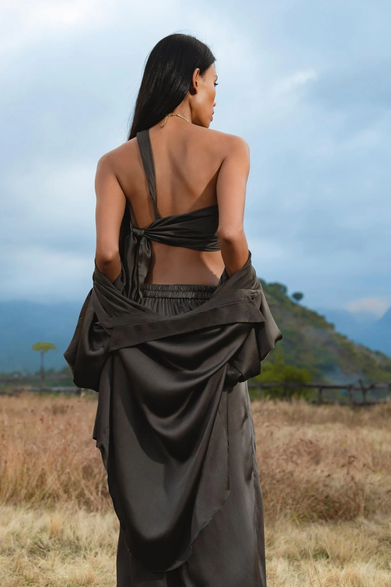 Apsara Kimono Blouse Asphalt Gray – Pure Silk Kimono - Image 4