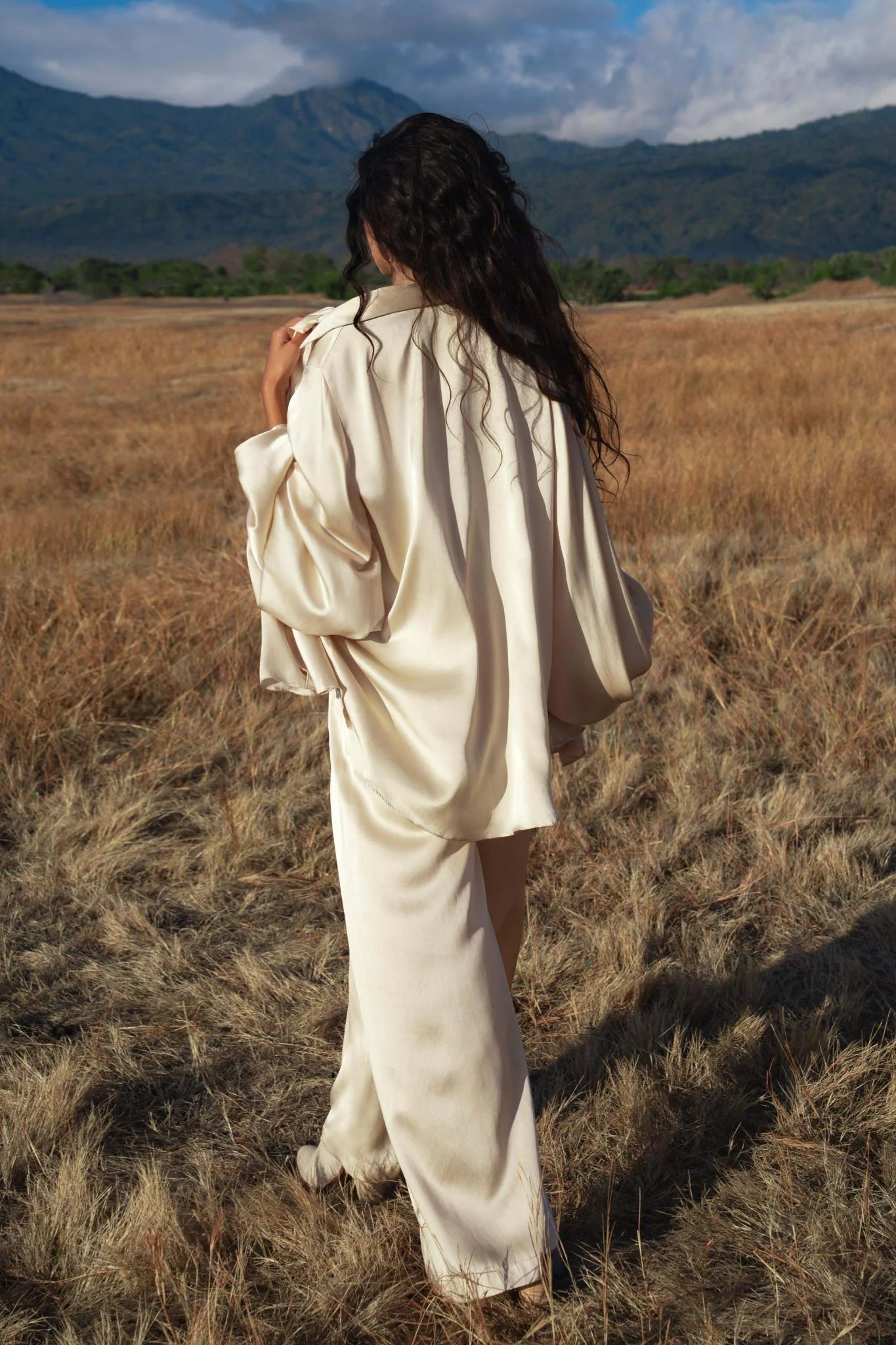 Apsara Kimono Blouse Cream – Pure Silk Kimono - Image 3